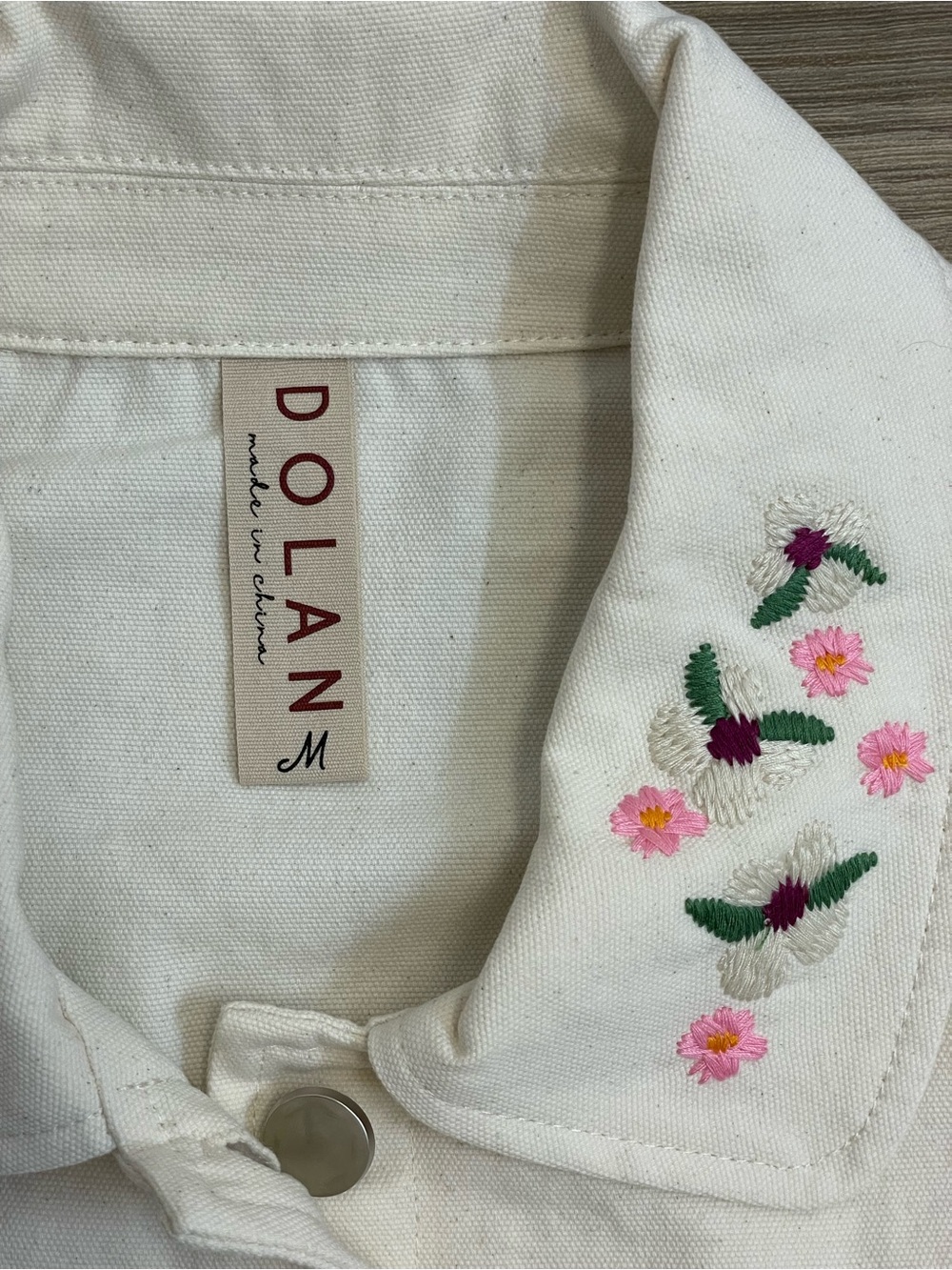 NEW Dolan Anthropologie Cream Floral Embroidered Denim Trucker Jacket - Picture 6 of 11